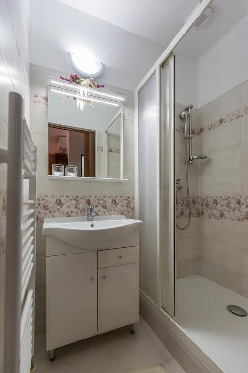 Penzion Gazdovsky Hostinec Topoľčianky Exteriör bild